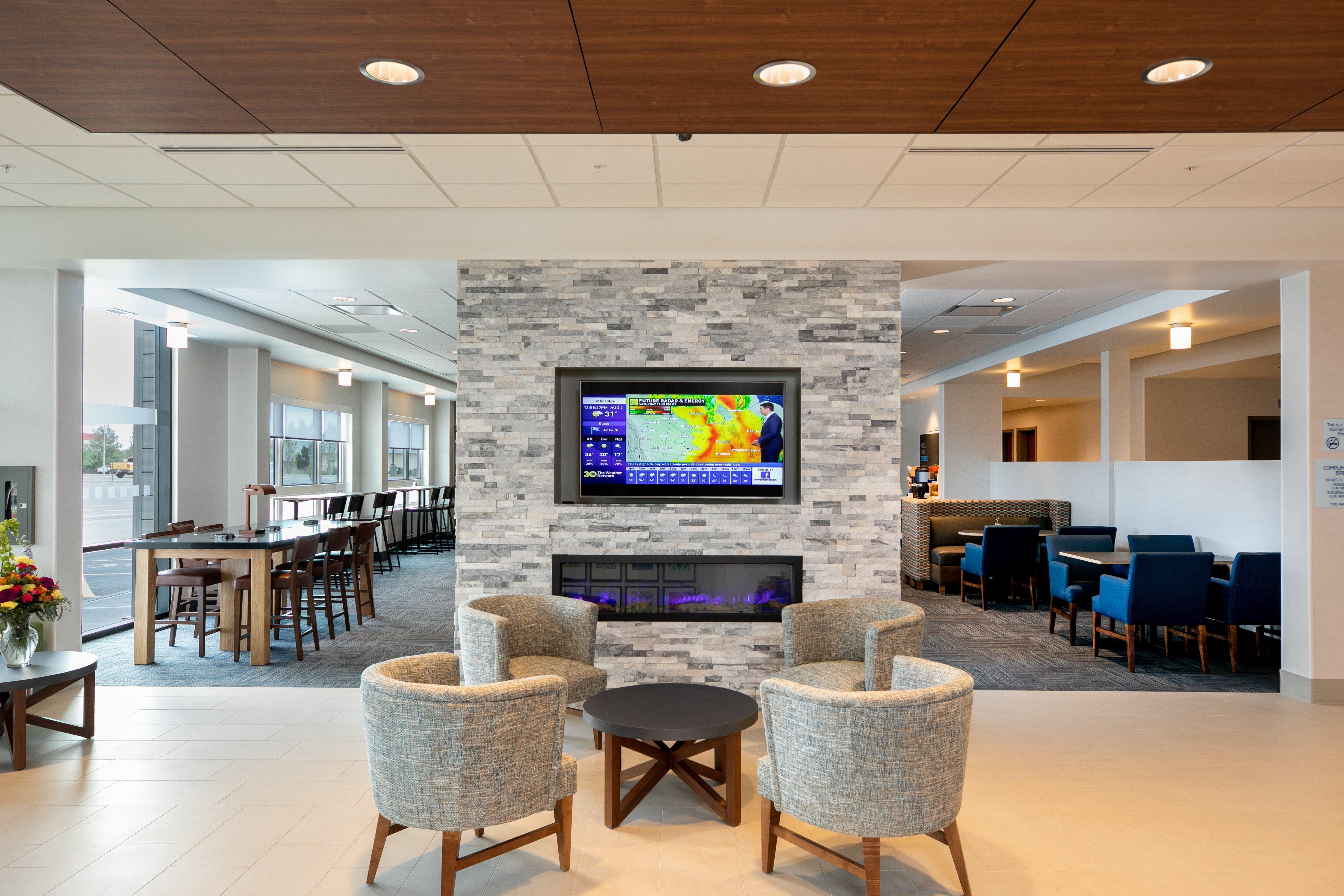 Holiday Inn Express - Lethbridge Southeast By Ihg מראה חיצוני תמונה