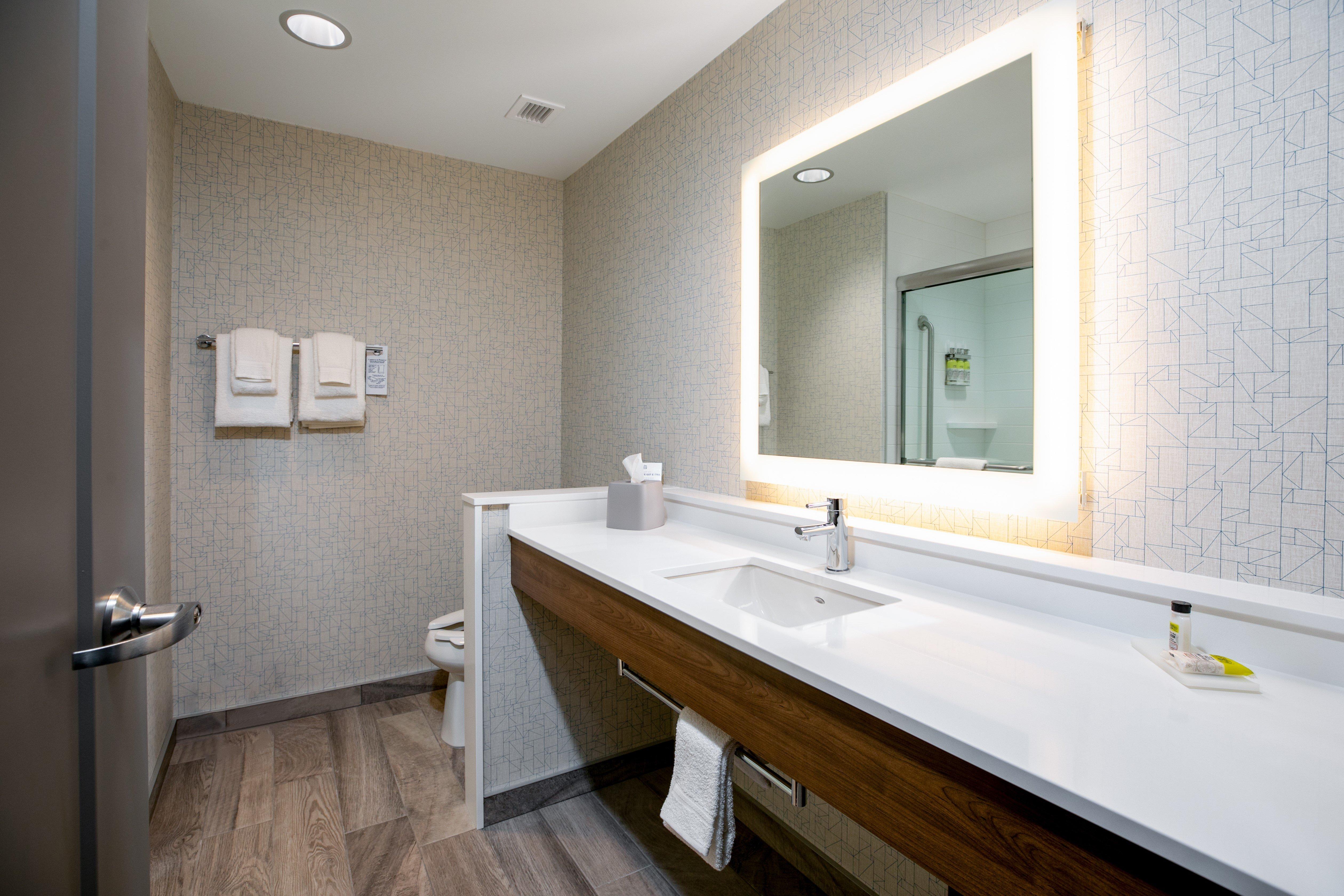 Holiday Inn Express - Lethbridge Southeast By Ihg מראה חיצוני תמונה