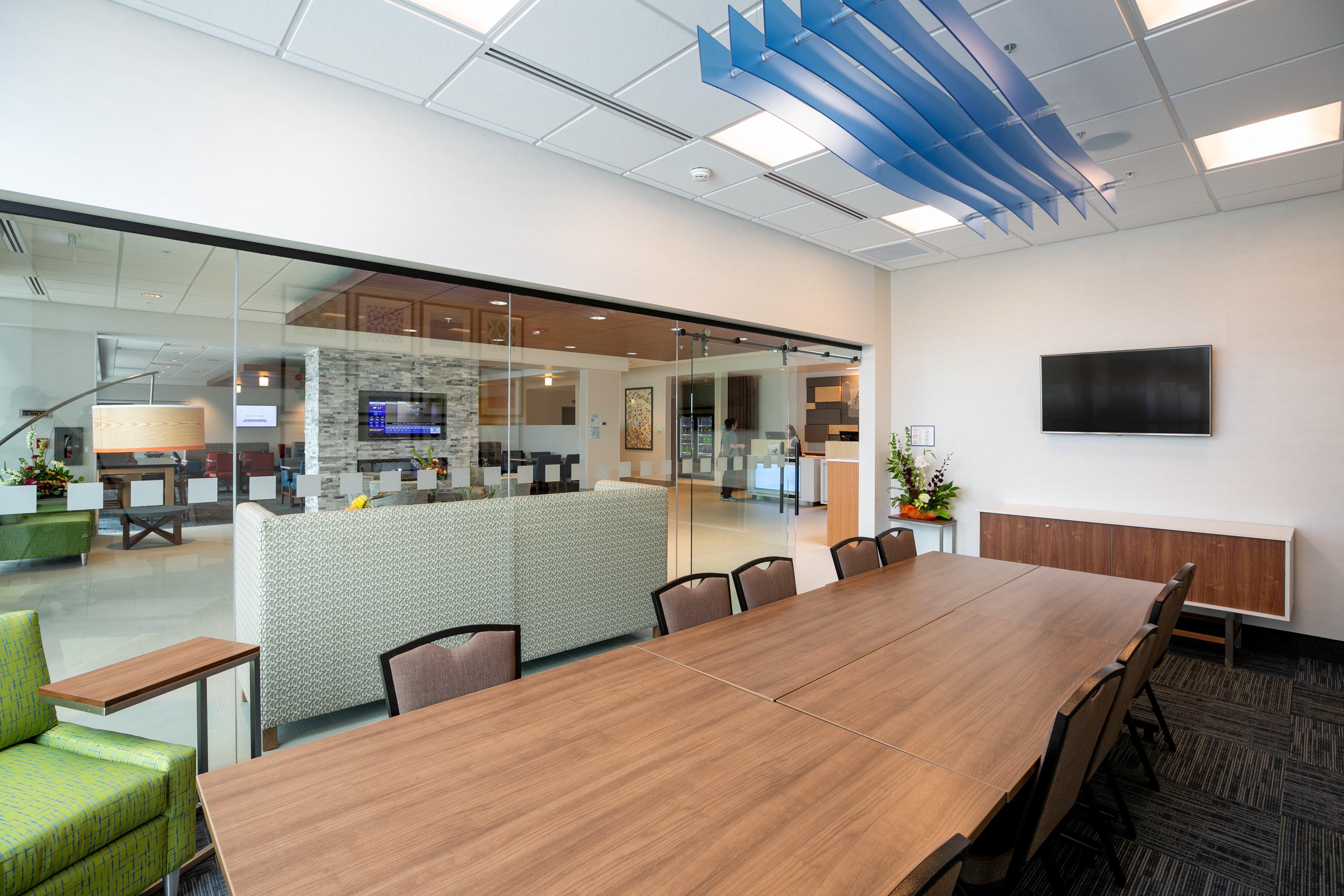 Holiday Inn Express - Lethbridge Southeast By Ihg מראה חיצוני תמונה